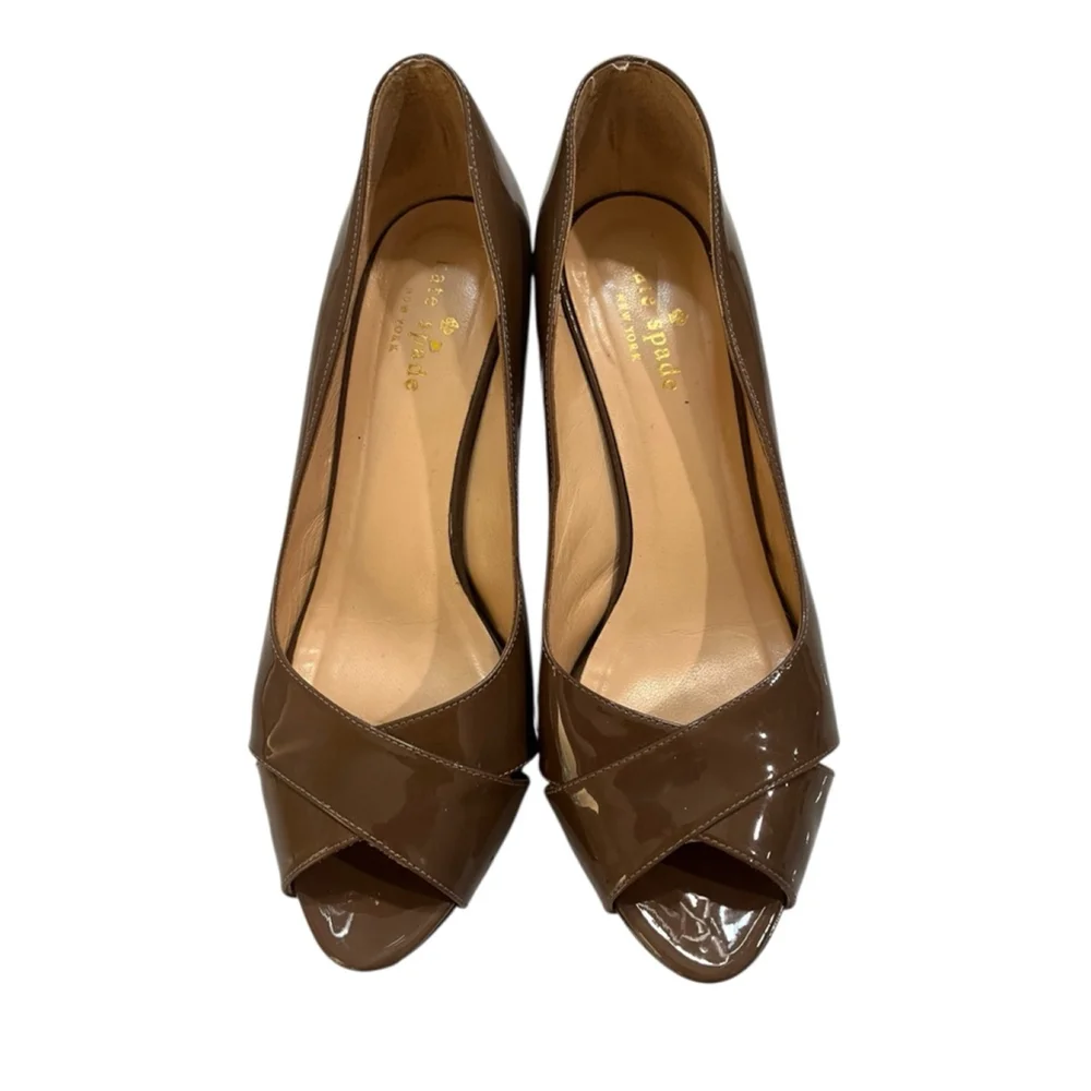 Kate Spade New York Patent Leather Pump Heels Size 6 Brown Peep Toe Women Italy